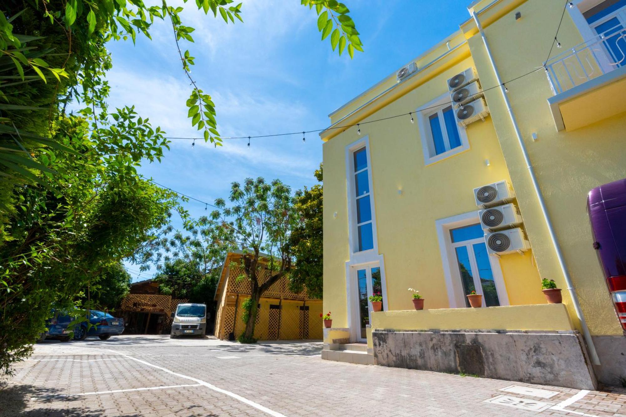 Gjuhadoli Restaurant 4*